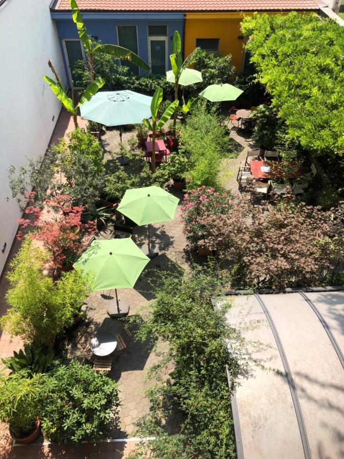 Il Girasole High Quality Inn Milano Exteriör bild