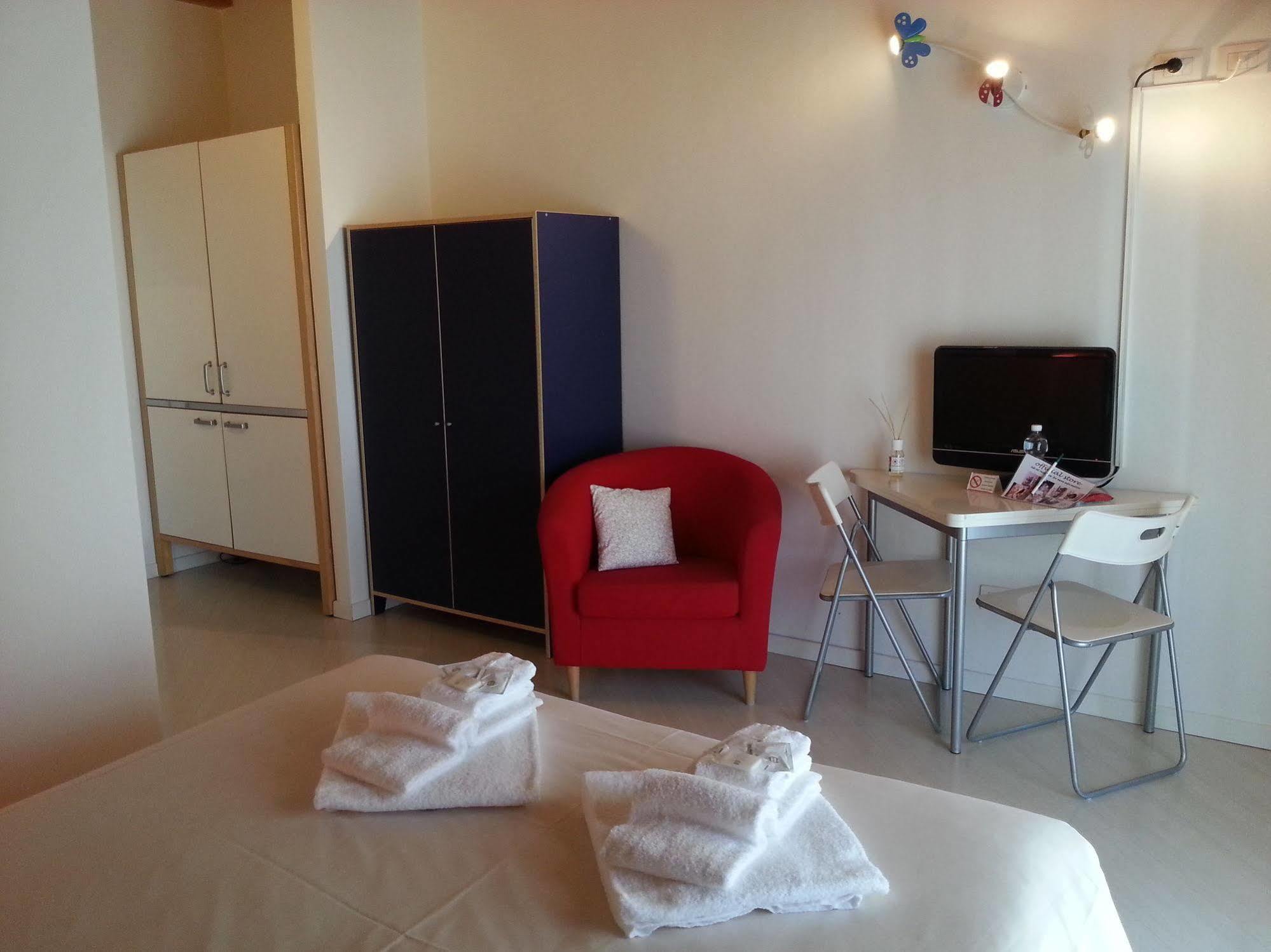 Il Girasole High Quality Inn Milano Exteriör bild